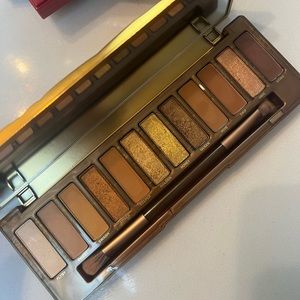 Urban decay naked honey eyeshadow palette
